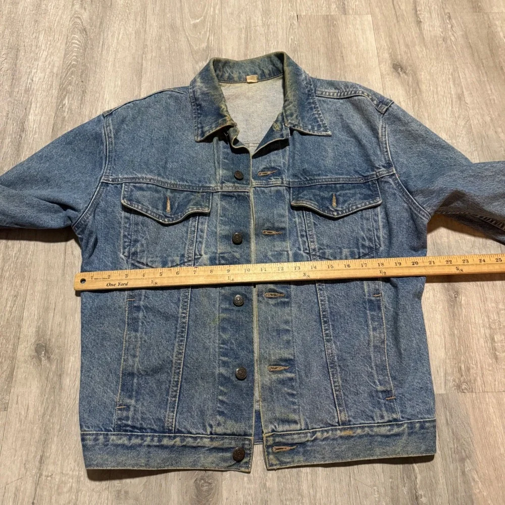 Vintage 80's Denim Trucker Jacket Medium Wash Blue TF 4448-7 Men Size large